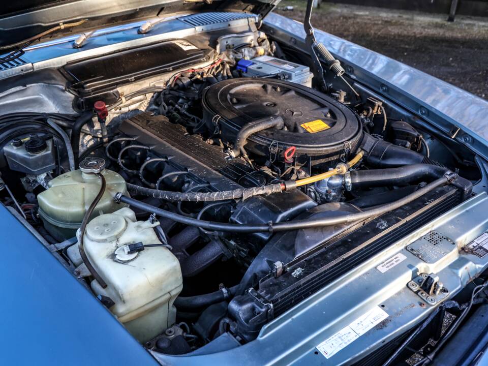 Image 14/19 of Mercedes-Benz 300 SL (1987)