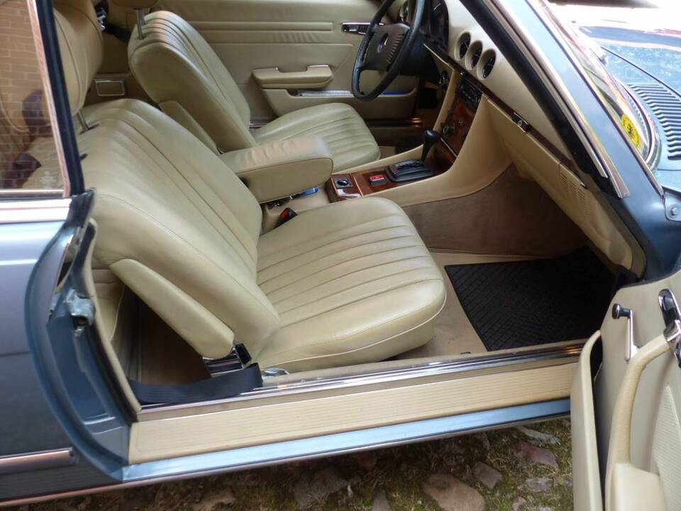 Mercedes-Benz 280 SLC (C 107) graublau metallic 1979