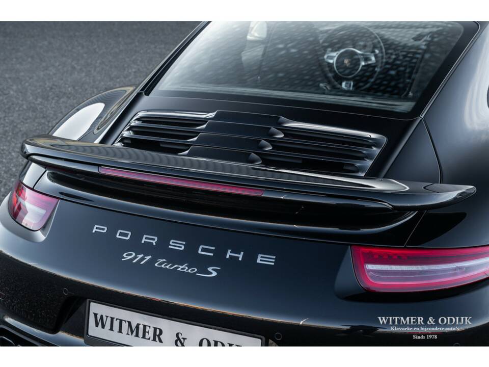 Image 15/34 of Porsche 911 Turbo S (2015)