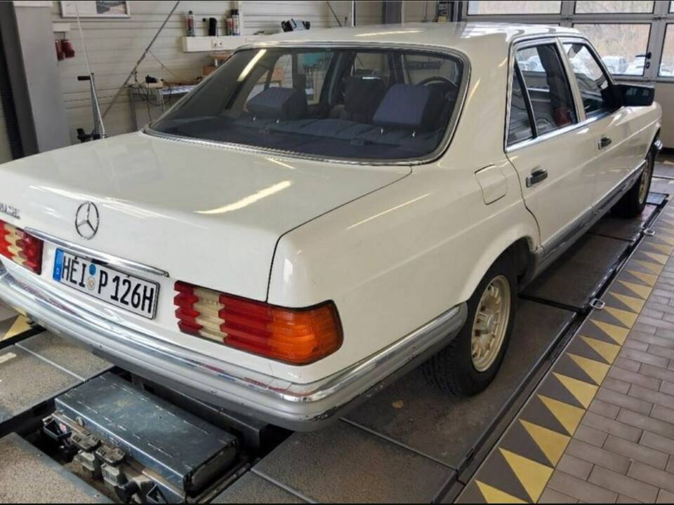 Image 3/6 of Mercedes-Benz 280 SE (1982)