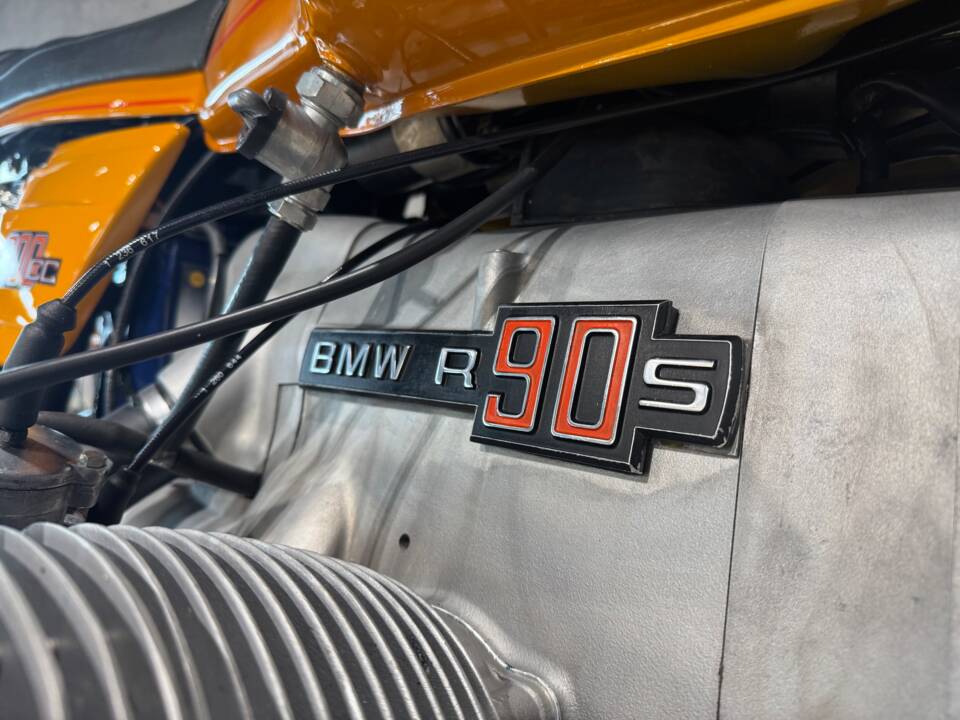 Image 26/31 of BMW DUMMY (1976)