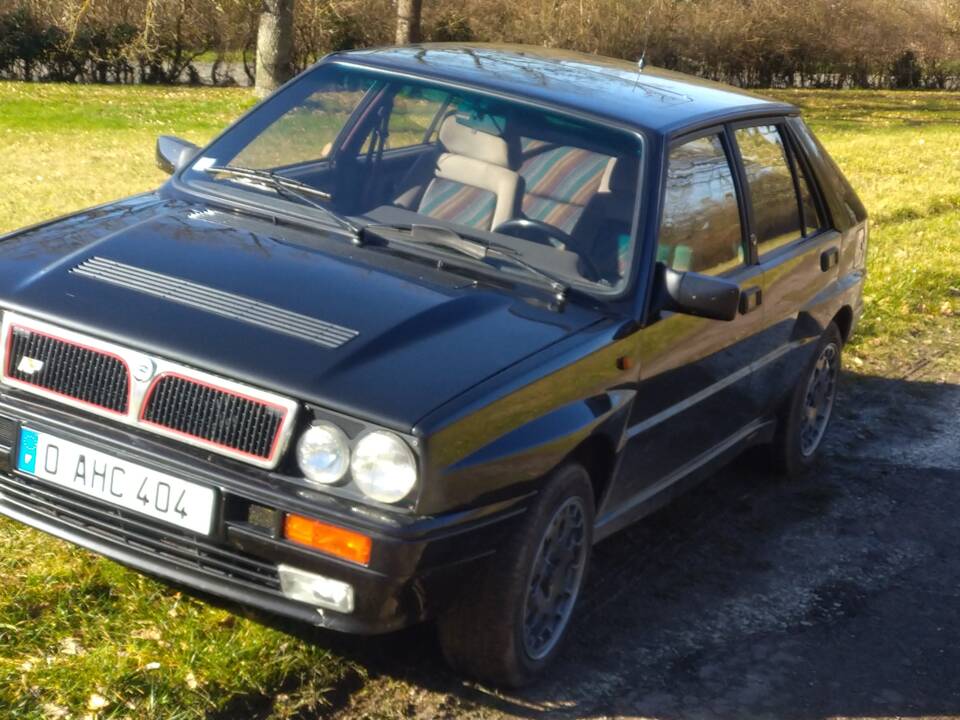 Bild 9/105 von Lancia Delta HF Integrale 16V (1990)