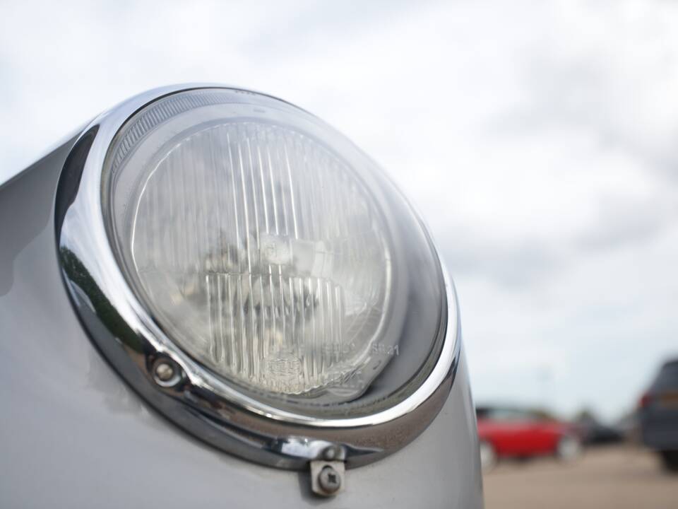 Image 34/50 de Porsche 356 B 1600 Super (1961)