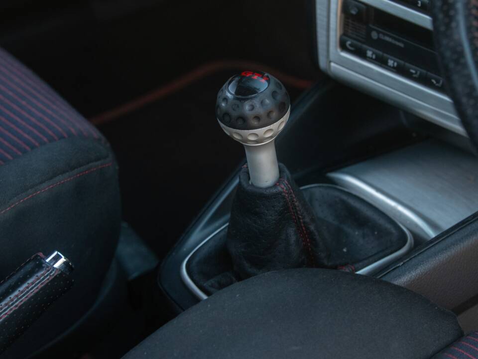 Image 49/50 of Volkswagen Golf IV 1.8T GTI (2002)