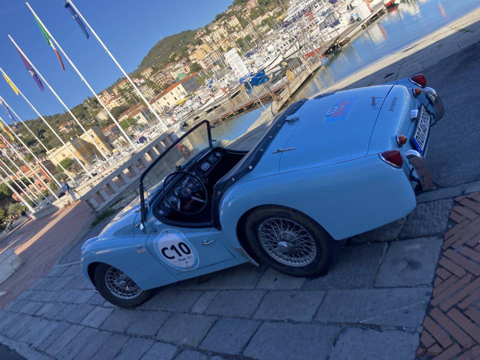 Image 3/42 of Triumph TR 3A (1960)