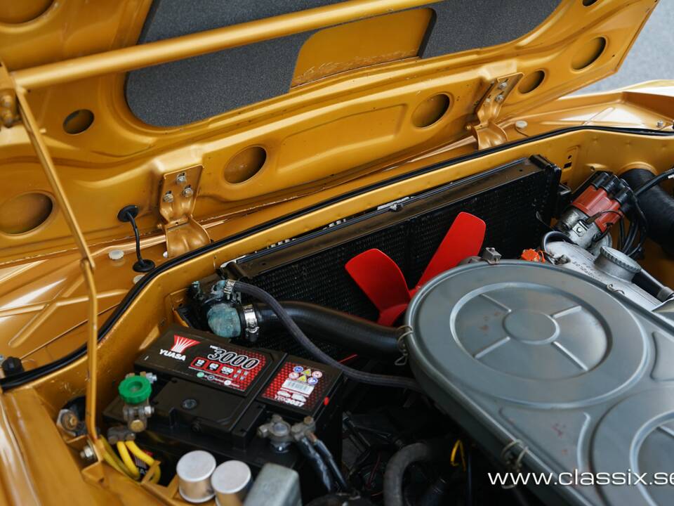 Image 4/32 of BMW 3.0 CS (1972)