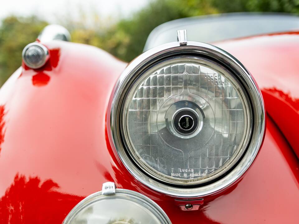 Afbeelding 14/50 van Jaguar XK 150 DHC (1959)