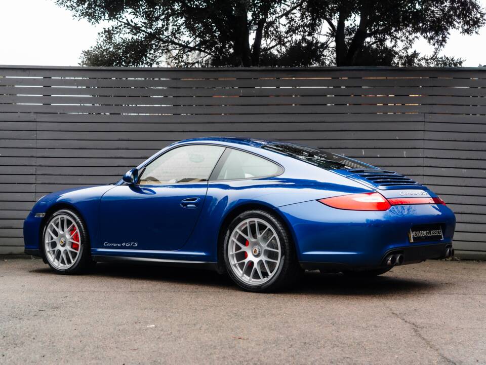 Bild 2/51 von Porsche 911 Carrera 4 GTS (2011)
