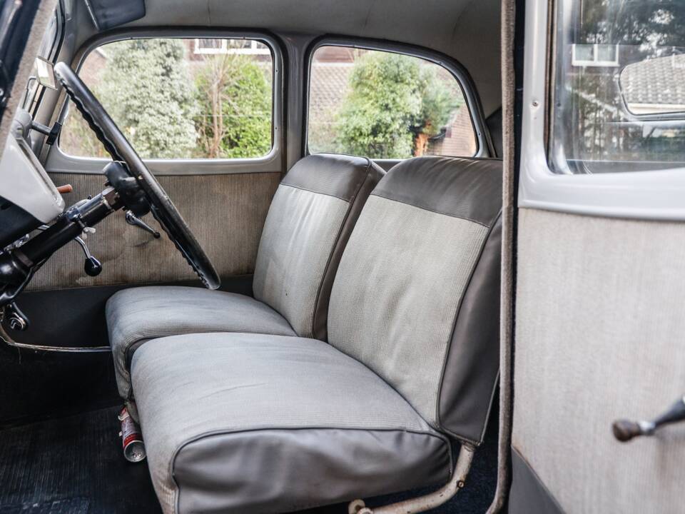 Immagine 24/37 di Citroën Traction Avant 11 BL (1955)