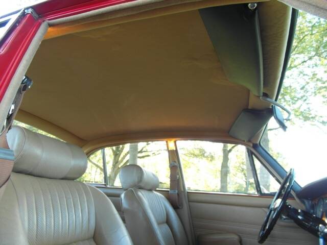 Image 40/52 of Jaguar XJ 6 2.8 (1971)