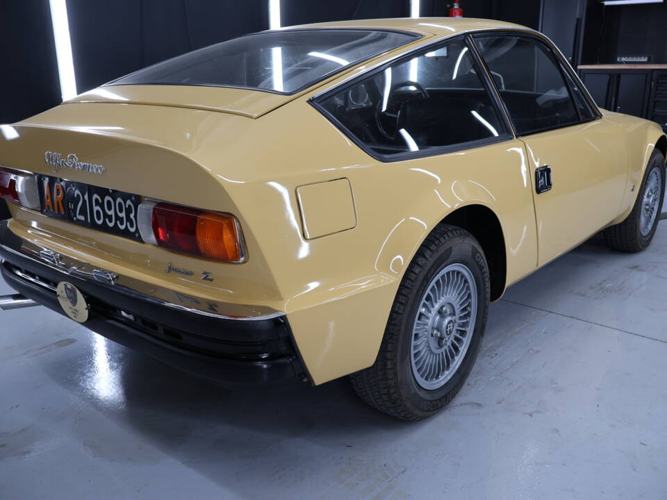 Image 15/33 of Alfa Romeo Junior Zagato GT 1300 (1972)