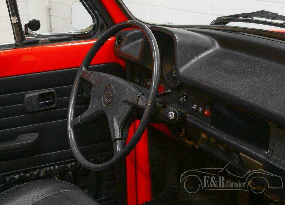 Bild 14/19 von Volkswagen Beetle 1303 LS (1977)