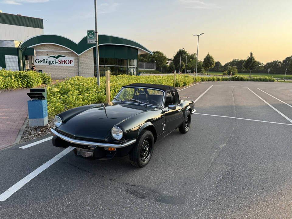 Image 4/8 of Triumph Spitfire 1500 (1977)