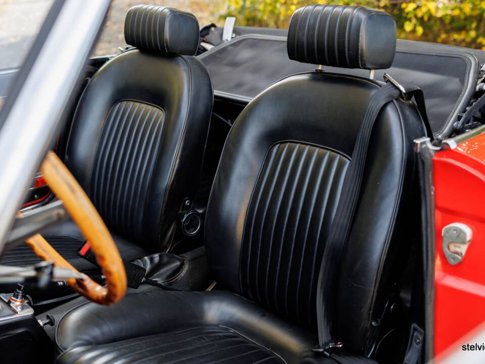Image 30/43 of Alfa Romeo Spider Veloce 2000 (1976)