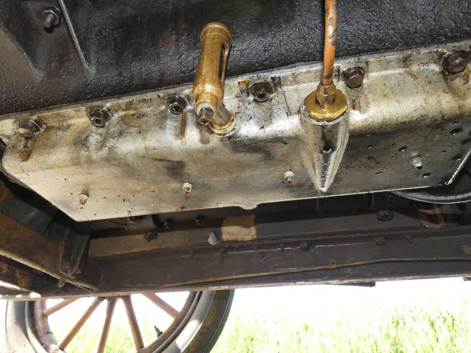 Image 48/66 of Regal Model T Underslung (1913)