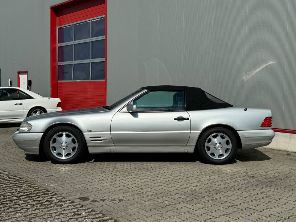 Image 3/22 de Mercedes-Benz SL 320 (1997)