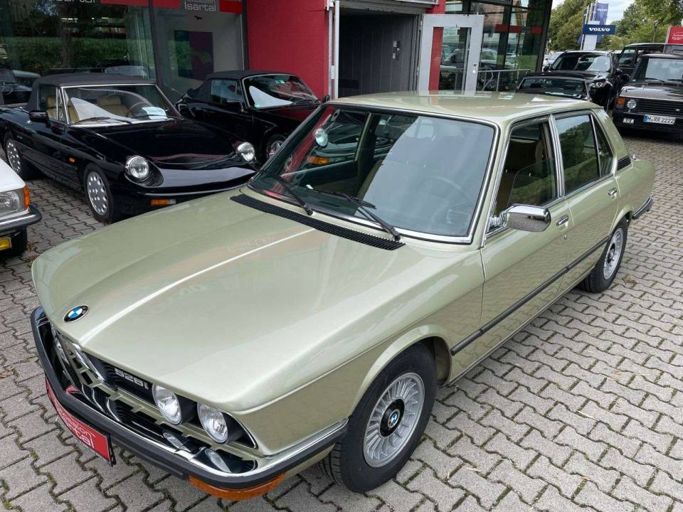 Image 7/20 of BMW 528i (1979)