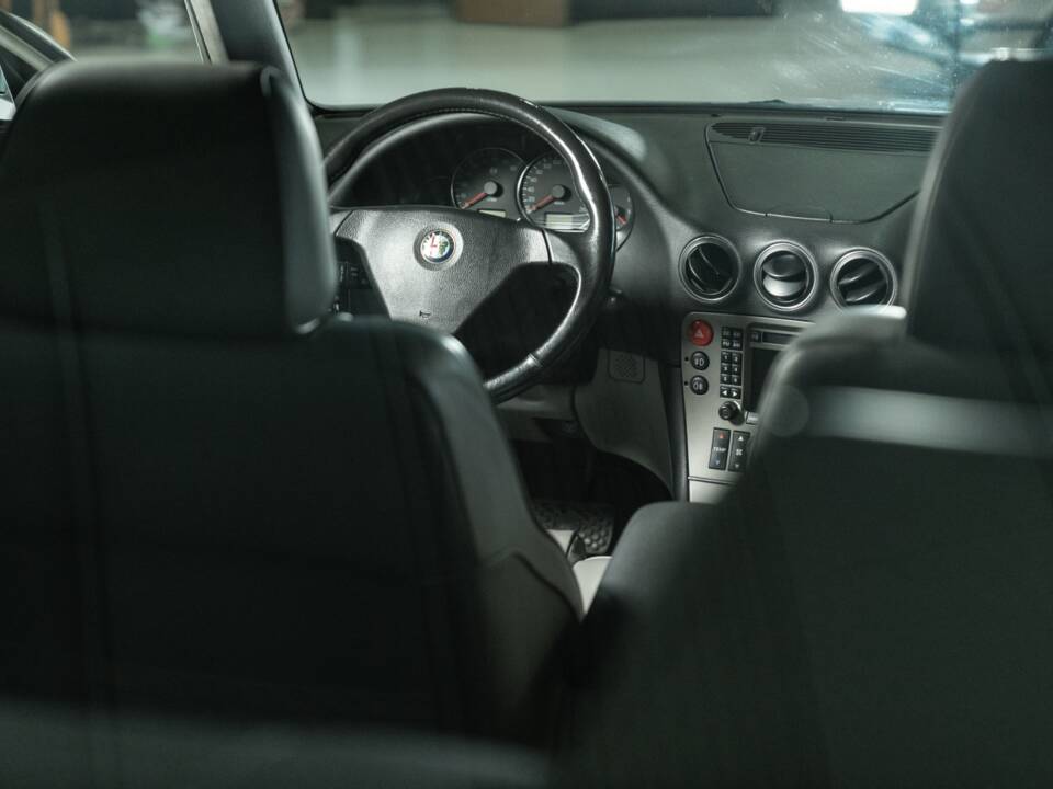 Immagine 26/48 di Alfa Romeo 166 3.0 V6 24V (1999)