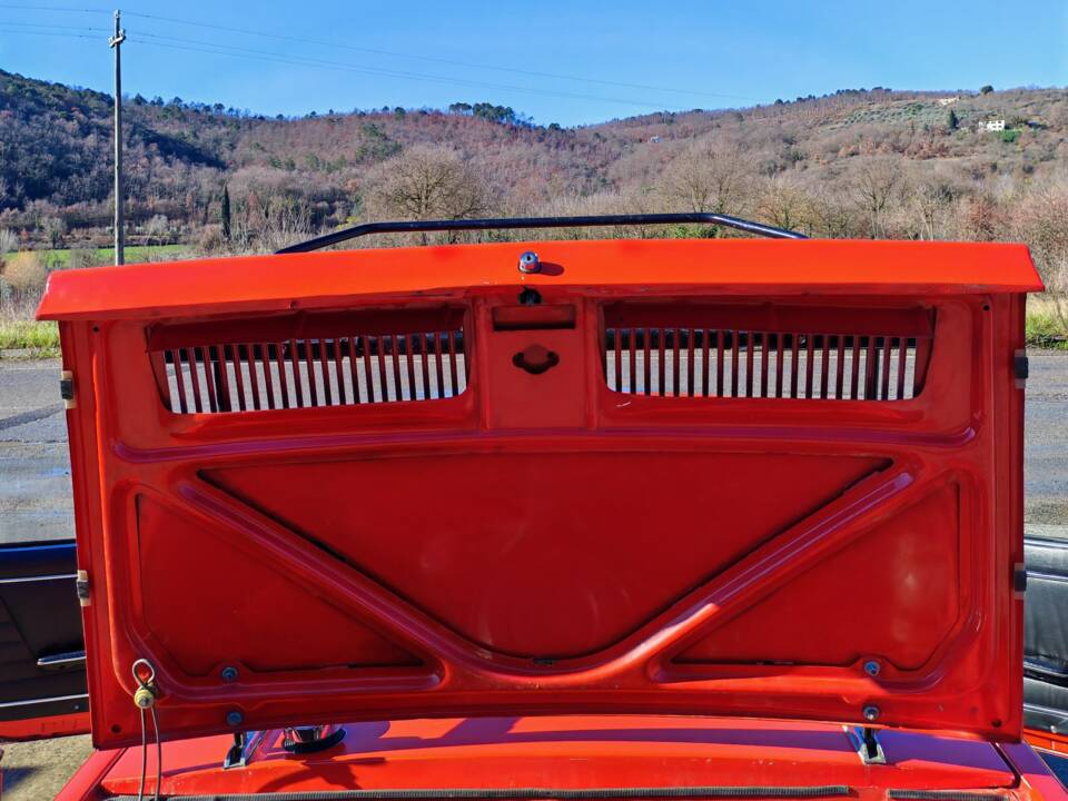 Image 30/39 of FIAT 850 Sport Spider (1969)