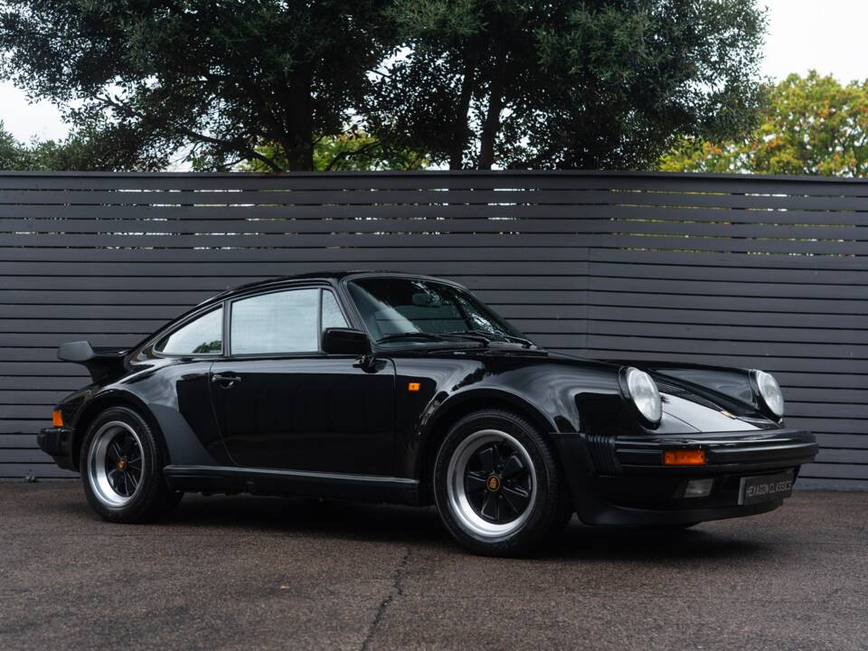 Image 1/67 of Porsche 911 Turbo 3.3 (1987)