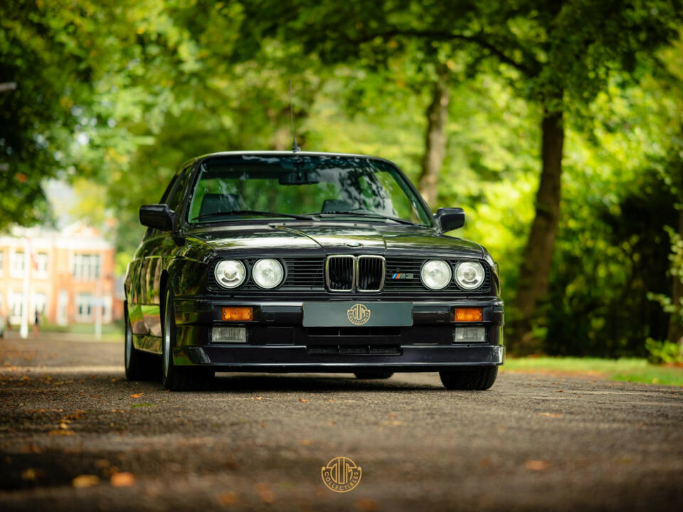 Image 2/50 de BMW M3 Cecotto (1990)