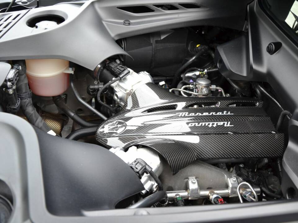 Image 47/67 de Maserati MC20 (2023)