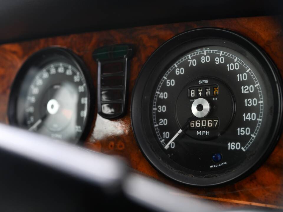 Afbeelding 13/21 van Daimler Double Six Vanden Plas (1973)
