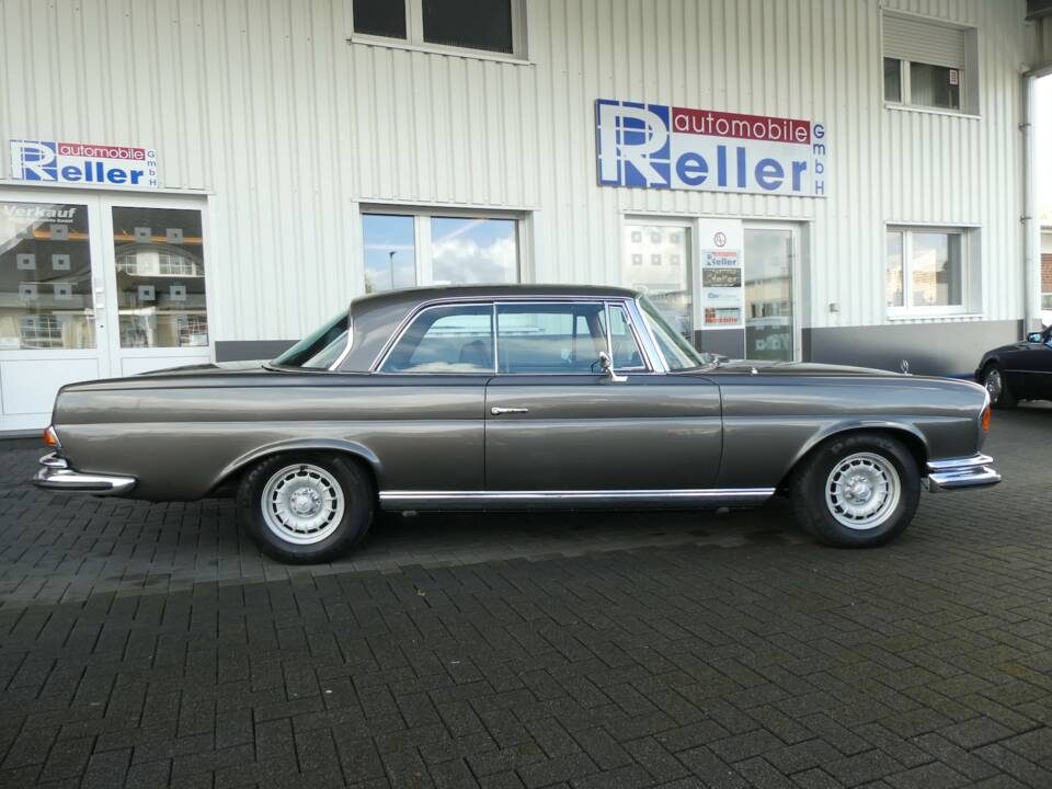 Bild 7/20 von Mercedes-Benz 280 SE 3,5 (1970)