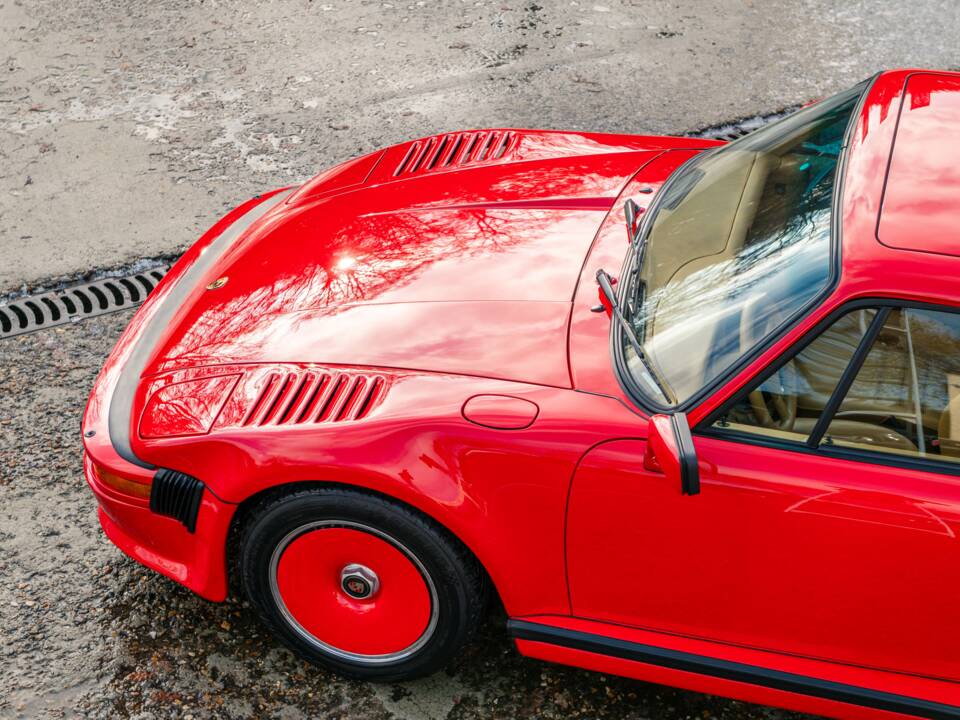 Imagen 9/33 de Porsche 911 Turbo 3.3 Flachbau (WLS) (1985)