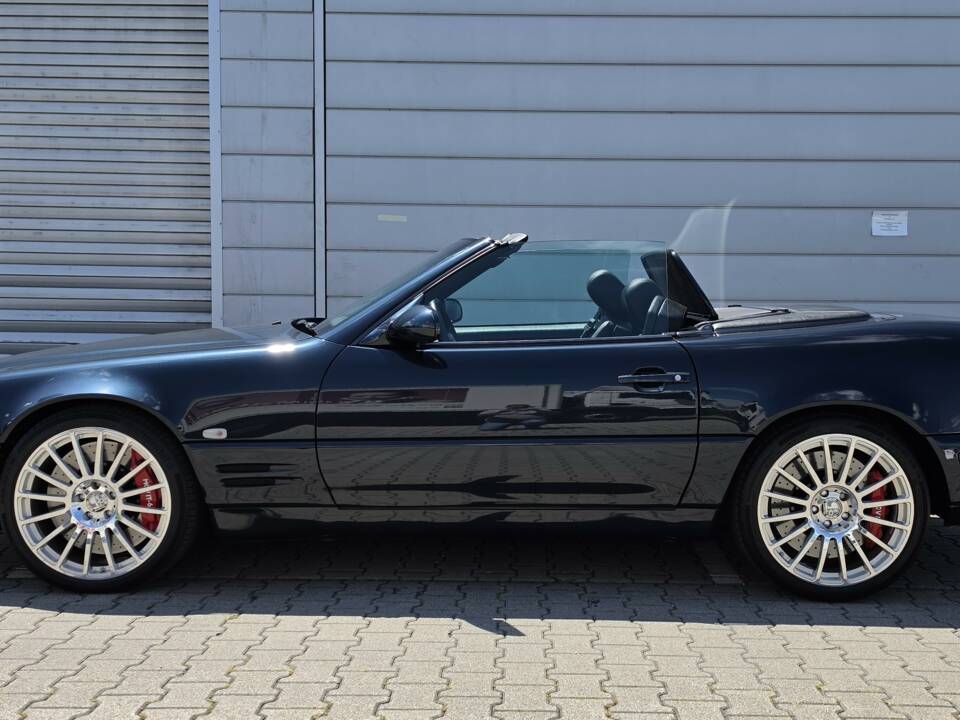 Image 75/100 of Mercedes-Benz SL 500 (1999)