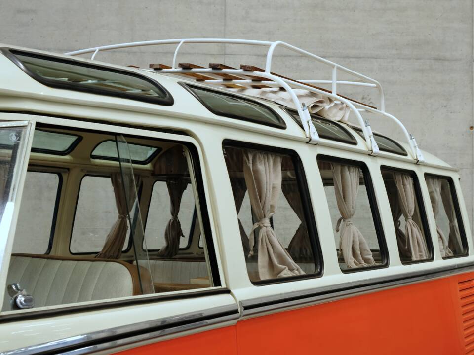 Bild 4/24 von Volkswagen T1 Brasil 1.6 (1975)