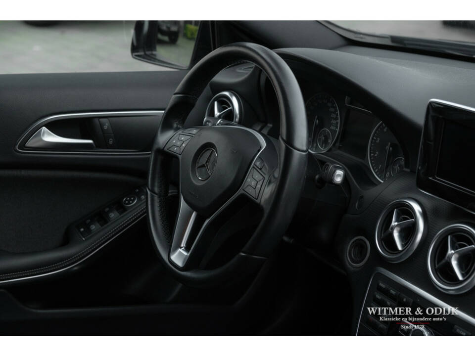 Image 10/32 of Mercedes-Benz A 180 (2014)