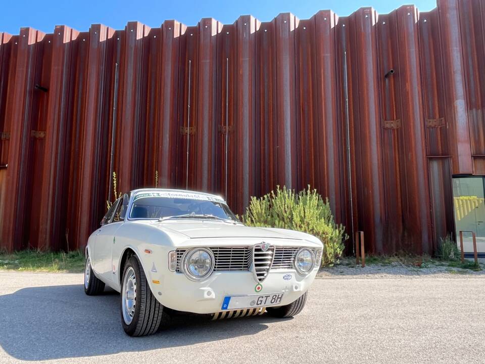 Image 7/87 of Alfa Romeo Giulia 1600 Sprint GT (1965)
