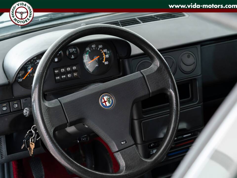 Bild 4/15 von Alfa Romeo 33 - 1.7 (1987)
