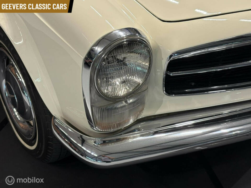 Immagine 28/50 di Mercedes-Benz 230 SL (1965)