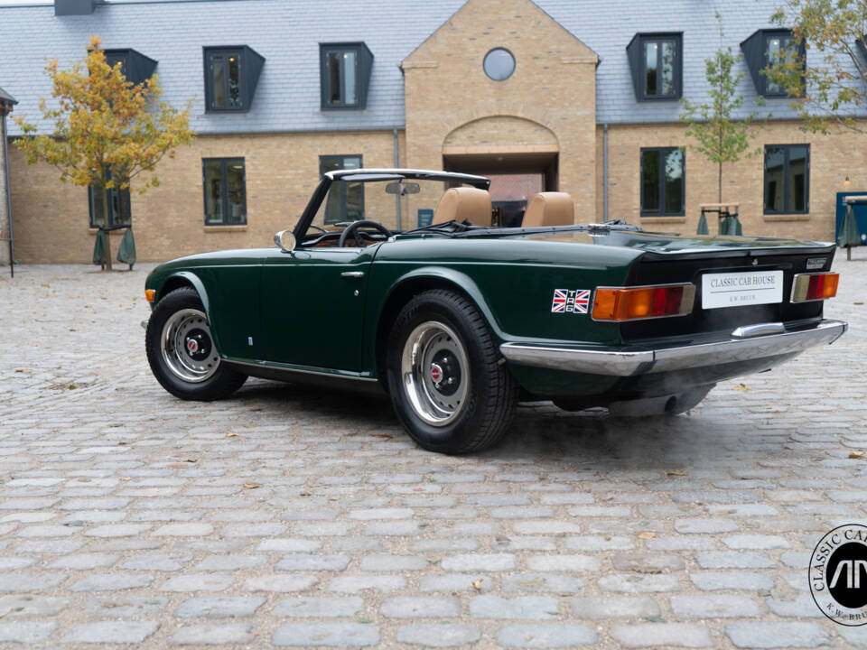 Image 4/53 de Triumph TR 6 (1969)