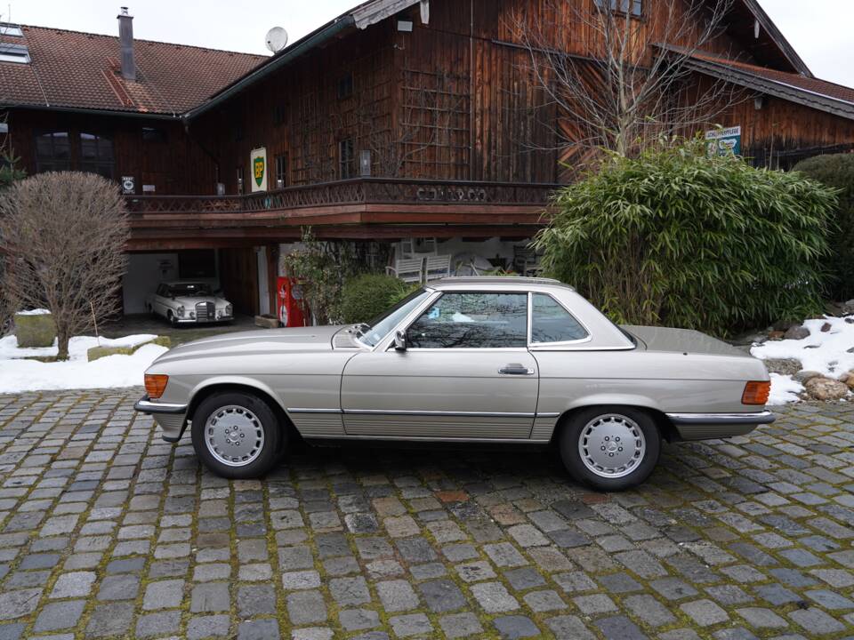 Image 4/17 of Mercedes-Benz 420 SL (1986)