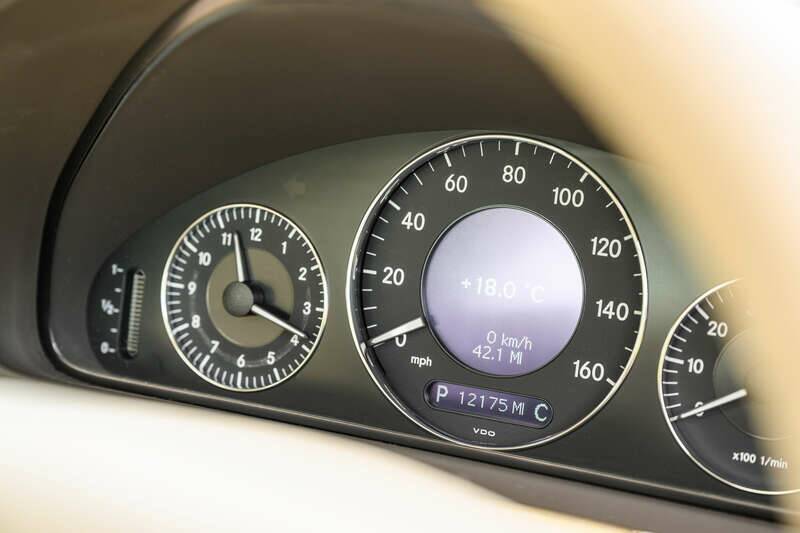 Bild 32/47 von Mercedes-Benz CLK 320 (2003)