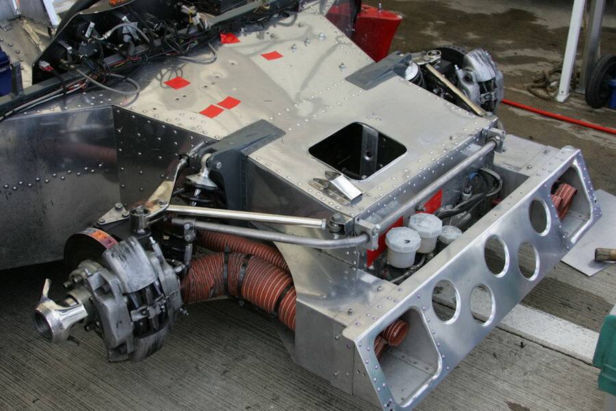 Image 14/39 of Lola T280 (1972)
