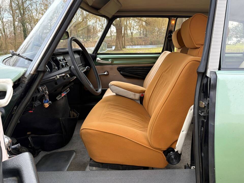 Image 2/26 of Citroën D Super (1971)