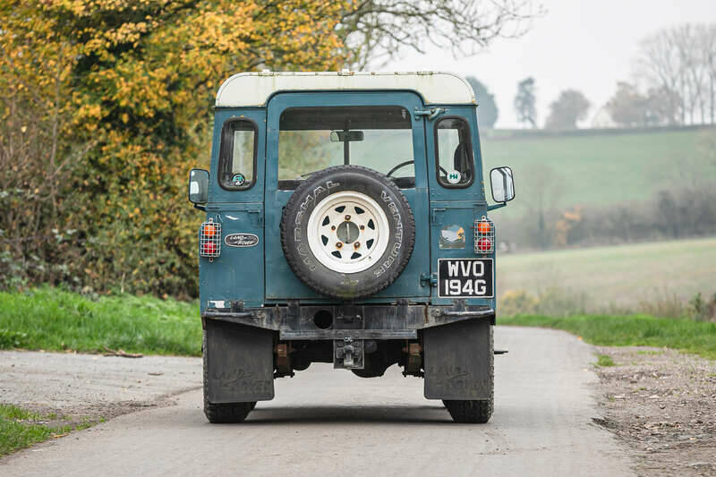 Image 7/34 of Land Rover 88 Lightweight (1968)