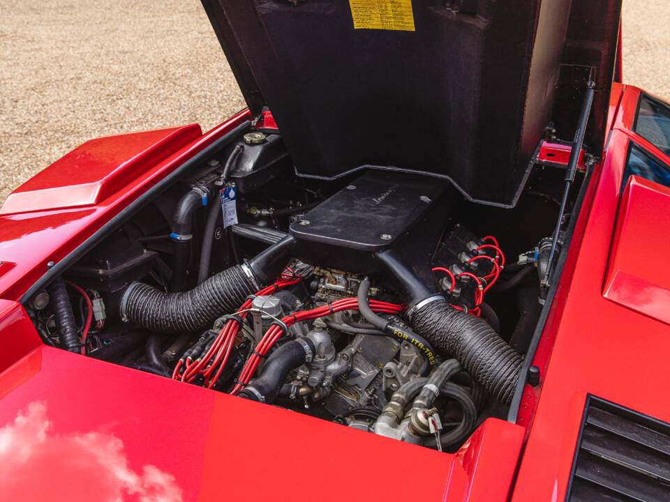 Image 8/11 of Lamborghini Countach LP 5000 S QV (1987)