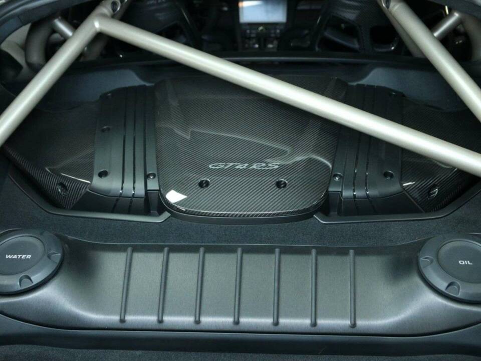 Image 36/50 of Porsche 718 Cayman GT4 RS Weissach (2023)