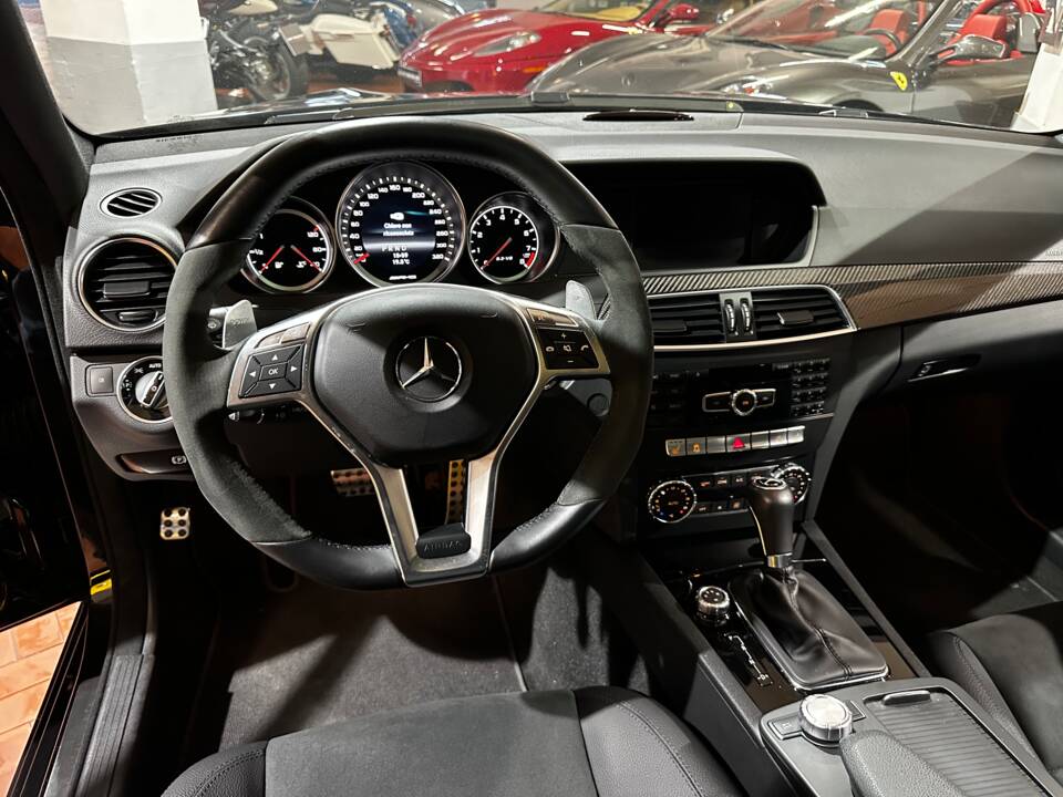 Afbeelding 8/38 van Mercedes-Benz C 63 AMG (2013)