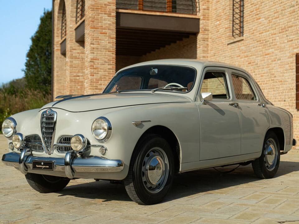 Bild 1/50 von Alfa Romeo 1900 Super Berlina (1955)