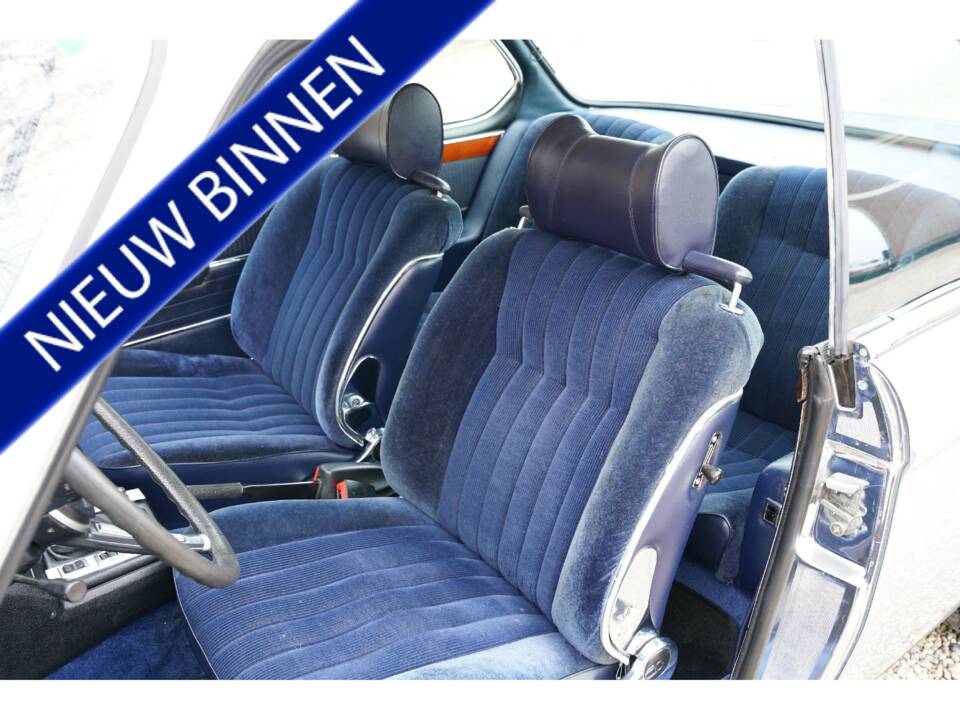 Image 22/50 of BMW 3.0 CSi (1974)