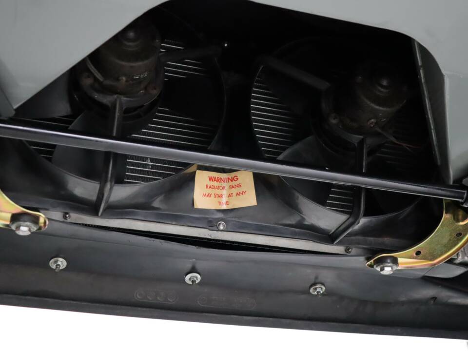 Image 45/50 de DeLorean DMC-12 (1981)