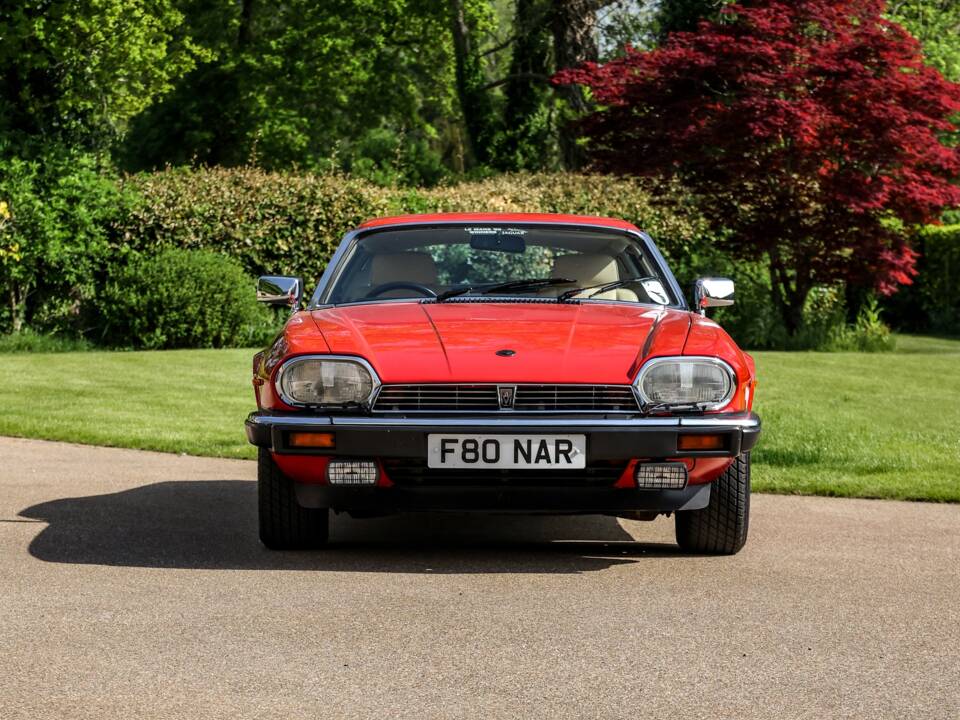 Image 9/43 of Jaguar XJS 5.3 V12 (1988)