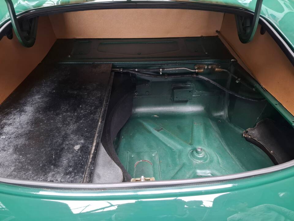 Image 6/29 de Jaguar Type E V12 (1975)