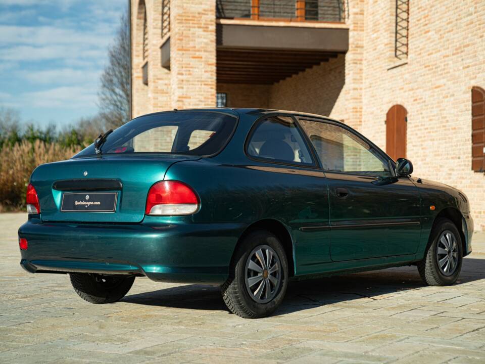 Image 6/43 of Hyundai Accent 1.3 (1997)